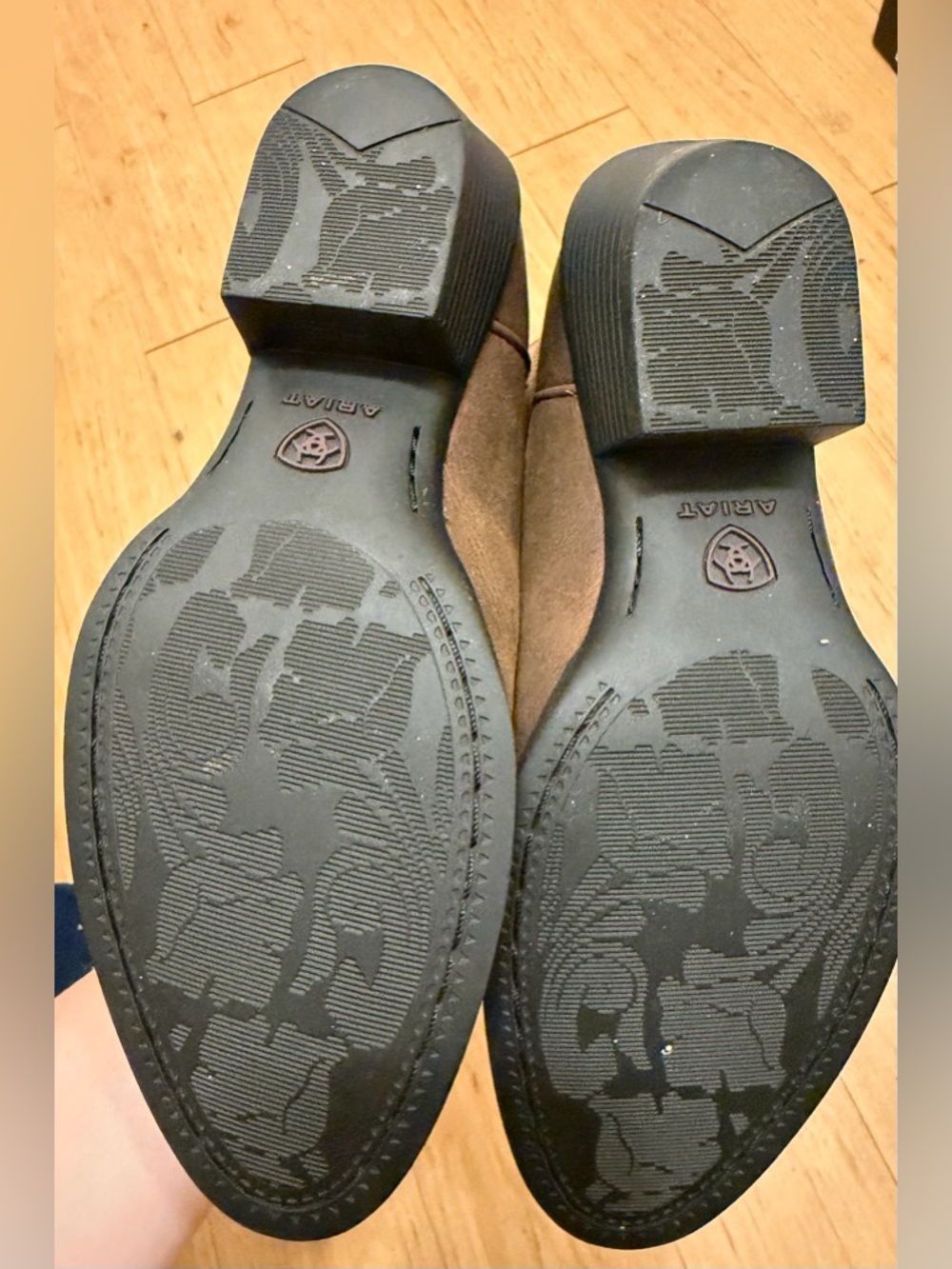 Ariat Brown Embroidered Leather Cowboy Boots - Picture 6 of 7